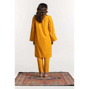 ชุดเซ็ตผ้าเครปปักลายผสมผสานสีมัสตาร์ดสำหรับผู้หญิง ชุดสองชิ้นความยาวเหนือเข่า ไซส์ XS และ XXS - Product Image 4