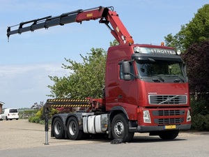 Camión Tractor Volvo FH440 6X2T FAL8.0 RADT-A8 Rojo Usado de 2007, Diésel de Servicio Pesado para Remolque, Transporte por Carretera, Cabezal de Remolque - Product Image 5
