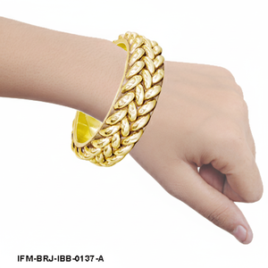 Bracelet jonc artisanal en laiton, design tressé en forme de blé, style bohème ethnique, couleur or, pour femmes - Product Image 2