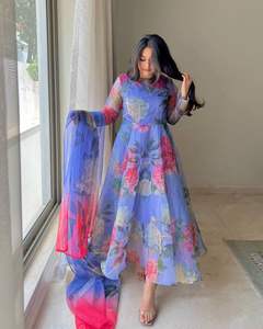 Venta caliente estilo indio tradicional algodón Anarkali Naira traje vestido largo con patrón Dupatta para mujeres trajes de moda - Product Image 1