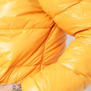 Chaqueta acolchada brillante estampada para exteriores de buena calidad, tela ligera y cómoda, chaqueta acolchada de manga larga con MOQ bajo - Product Image 6