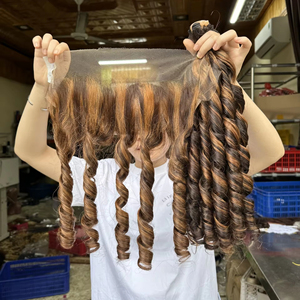 Wholesale High Quality Mix Color Bouncy Curly Bundles Wholesale Vietnamese Human Hair <b>Training</b> <b>Heads</b> for Black Women - Product Image 1