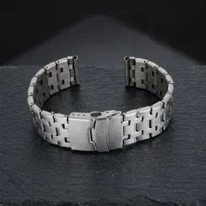 Luxury Unisex GD304 Silver Stainless Steel Smartwatch Band Stainless Steel Buckle Adjustable <b>Watch</b> Strap <b>Watch</b> Bands <b>Watch</b> Part - Product Image 1