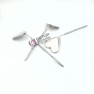 Miroir cosmétique de poche éclairé professionnel, finition argentée, cadre en acier inoxydable - Product Image 4
