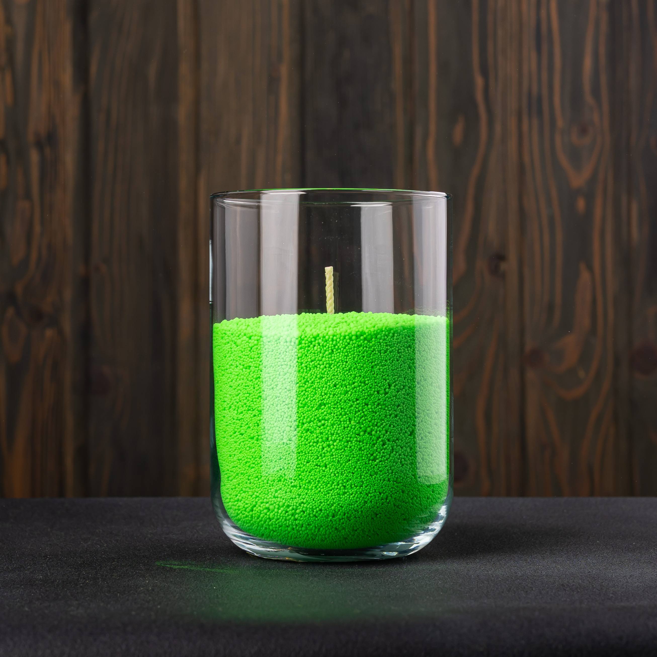 สีเขียว