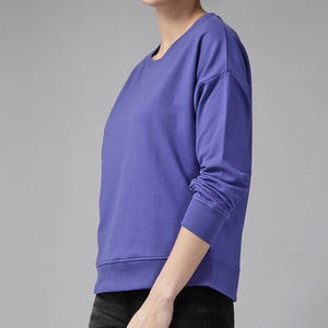 Sweat-shirts d'hiver pour femmes à col rond, coupe classique, en polaire respirante, avec logo personnalisable sur le devant, couleurs et logo personnalisables - Product Image 3