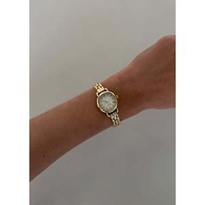 Reloj de Cuarzo Analógico Vintage para Mujer, Movimiento de Acero Inoxidable de Lujo con Correa - Product Image 2