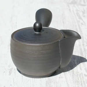 Théière en argile noire Kyusu avec filtre en céramique, capacité 260 ml/330 ml, design Wabi-Sabi (argile Tokoname sans couvercle) - Product Image 5