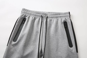 Matériau écologique Survêtements de sport de qualité Survêtement d'entraînement pour équipe Survêtement décontracté à coupe ajustée - Product Image 4