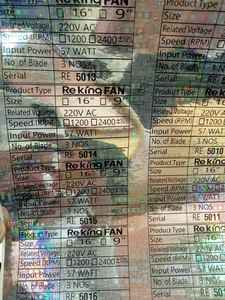 Etiquetas Adhesivas Holográficas Plateadas con Impresión Térmica Tipo Caja - Product Image 2