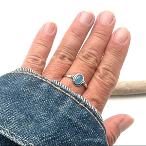 แหวนเงินแท้ 925 ชุบโรเดียม งานแฮนด์เมด สไตล์โบฮีเมียน ประดับพลอยแคลเซโดนี สำหรับผู้หญิง เหมาะเป็นของขวัญ - Product Image 1