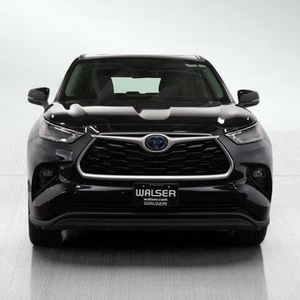 Toyota Highlander hybride 2021 en parfait état - Product Image 1