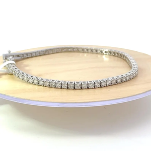 Pulsera de tenis de moda para mujer de corte redondo, Diamante de moissanita, acero inoxidable, Plata de Ley 925 principal - Product Image 3