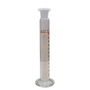 Cylindre de mesure tactique en verre borosilicate, avec bouchon à Joint en verre au sol et Base ronde - Product Image 2