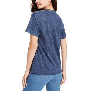 T-shirt da donna in cotone blu stile vintage autentico, taglia XS, con grafica a luna, colletto con fiocco e logo decorativo, in tessuto jersey traspirante - Product Image 2