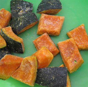 CALABAZA NATURAL CONGELADA PREMIUM A GRANEL OFERTA CALIENTE GRADO DE EXPORTACIÓN CALIDAD LISTA PARA EXPORTAR - Product Image 3