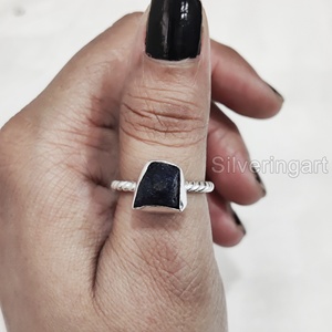 Bijoux en pierre brute bague pour femme saphir bleu brut naturel pierre précieuse septembre pierre de naissance bande torsadée bague en argent Sterling 925 - Product Image 2