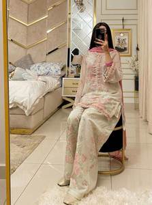 Réception Spéciale Pur Tissu En Mousseline De Soie Fantaisie Imprimé Floral Encolure Dégagée 3/4 Manches Motif Style Islamique Designer Salwar Costume - Product Image 2