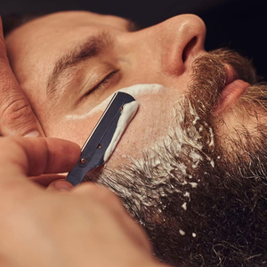 กรรไกรตัดผมสแตนเลสอย่างดี สีดำและสีทอง สำหรับร้านเสริมสวยและใช้ในบ้าน - Product Image 6