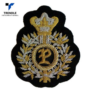 Badges brodés personnalisés avec épingle de sûreté - Nouveau design tendance, couleurs et tailles personnalisées - Product Image 3