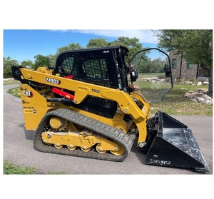 Cargadora compacta sobre orugas CAT 249D3 en venta, con motor diésel de 67 hp, cabina cerrada y capacidad operativa de 1740 lb. - Product Image 5