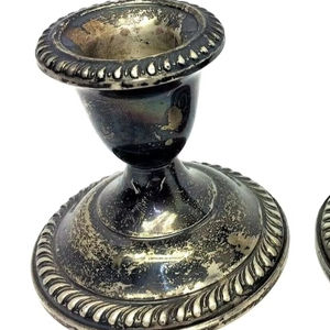 Bougeoirs en métal Logo de nom personnalisé Faveurs de mariage et cadeaux d'entreprise Artisanat en fer et laiton de qualité supérieure - Product Image 1