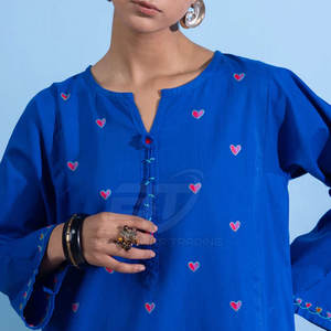 Robe 3 pièces de style pakistanais pour femmes, costume en coton/polyester d'été, ensemble de vêtements pakistanais 3 pièces pour femmes - Product Image 3