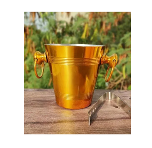 Cubo de hielo de aluminio de aspecto elegante, cubo de hielo italiano hecho a mano con pinzas de hielo, calidad superior a la venta - Product Image 3