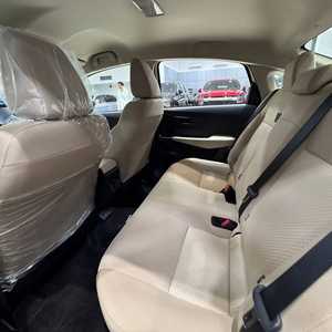 2024ที่ใช้สำหรับ Toyota Yaris เบาะนั่งทำจากผ้าสำหรับตกแต่งภายในแบบอัตโนมัติสีดำ R17ชั้นวางหลังคาอัลลอยด์แบบ4L เครื่องยนต์ใช้แก๊สไฟฟ้า - Product Image 4