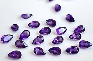 Amatista natural Corte de pera 4x6mm Facetado-Amatista suelta de alta calidad - Product Image 5