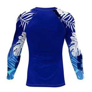 Meilleures ventes de rashguards élégants pour hommes et femmes, manches longues, séchage rapide, logo personnalisé imprimé, tissu uni, technique de sublimation - Product Image 2