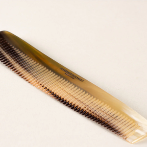 Peine de cuerno genuino negro para desenredar peine de cuerno de pelo largo y grueso con curvas de cuerno natural al por mayor directo de precio de fábrica - Product Image 6