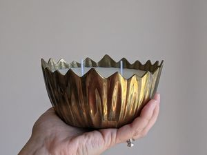 Pot décoratif de bougie de cire en métal avec le modèle complexe fournissant le charme artistique et la lueur chaude de bougie - Product Image 6