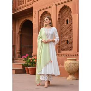 Ensemble Kurta en mousseline brodée de fleurs blanches et roses pour femmes, avec pantalon et dupatta - Product Image 1