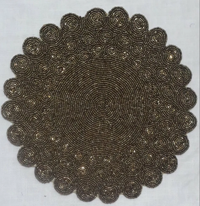 Manteles Individuales Bordados con Cuentas, Económicos, Ecológicos y Personalizables, Decoración de Mesa Hecha a Mano, Estilo Bohemio Floral Moderno para Bodas y Cenas - Product Image 3