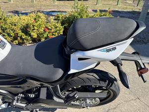 Motocyclette 300SS 2026 - Product Image 6