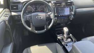 รถยนต์ 4Runner TRD Pro 4WD ปี 2024 สภาพดี ใช้งานน้อย พวงมาลัยซ้าย เบาะหนัง ยาง R18 - Product Image 2