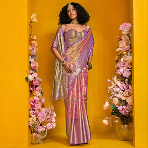 Sari de Seda Pura Hecho a Mano por Diseñadores, Tejido Zari, Estilo Tradicional Pakistaní, para Bodas y Fiestas, Modelo Femenino, de Alta Calidad - Product Image 1