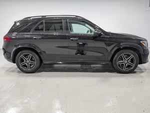 Mercedes-Benz GLE 450 AWD 4MATIC 2024, cuidadosamente mantenido, motor híbrido suave turboalimentado de 6 cilindros en línea y 3.0L - Product Image 3