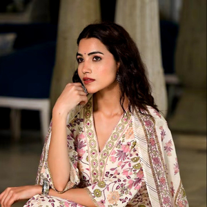 Indian Fashion Casual Wear Launching <strong>New</strong> <strong>Designer</strong> Cotton Digital Floral Print Top Multi Color With V- <strong>Neck</strong> and Pant and Dupatta