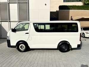 NUEVA Toyota Hiace 2025 Estándar, 0KM, 8+ Asientos, 4 Cilindros, 199HP, Transmisión Manual - Product Image 4
