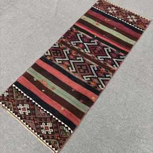 Vintage Turkish Kilim Small Rug 2.1x5 ft, <b>Red</b> Floral Rug <b>Wool</b> - Product Image 2