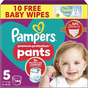 Pañales tipo pantalón Pampers Premium Protection, fáciles de poner, con ajuste flexible y secado duradero. - Product Image 5