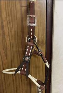 Ensemble de clous en cuir occidental durables et élégants Bride et rênes de collier de poitrine les plus vendues pour l'équitation en plein air - Product Image 5