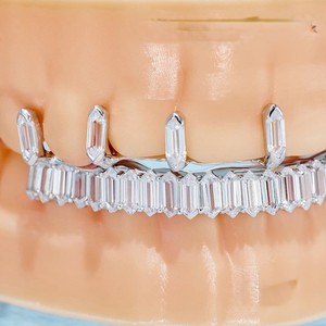 Luxe 10k Solid Gold Dents Grill 2023 À La Mode Diamant et Poussière Moissanite Personnalisé Grillz Fine Piercing Bijoux pour Hommes Femmes - Product Image 6