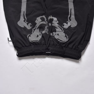 Pantalon de neige premium à imprimé squelette pour homme, coupe ample, streetwear, imperméable, doublure polaire chaude, évents et coupe extra ample - Product Image 4