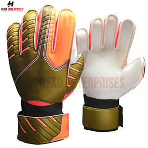 Nouveau style de gants de gardien de but d'entraînement de football fabricant en gros gants de gardien de but de football respirants et durables - Product Image 5