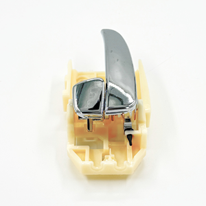 Poignée de porte intérieure chromée avant gauche pour Hyundai Elantra XD 826102D000 - Product Image 2