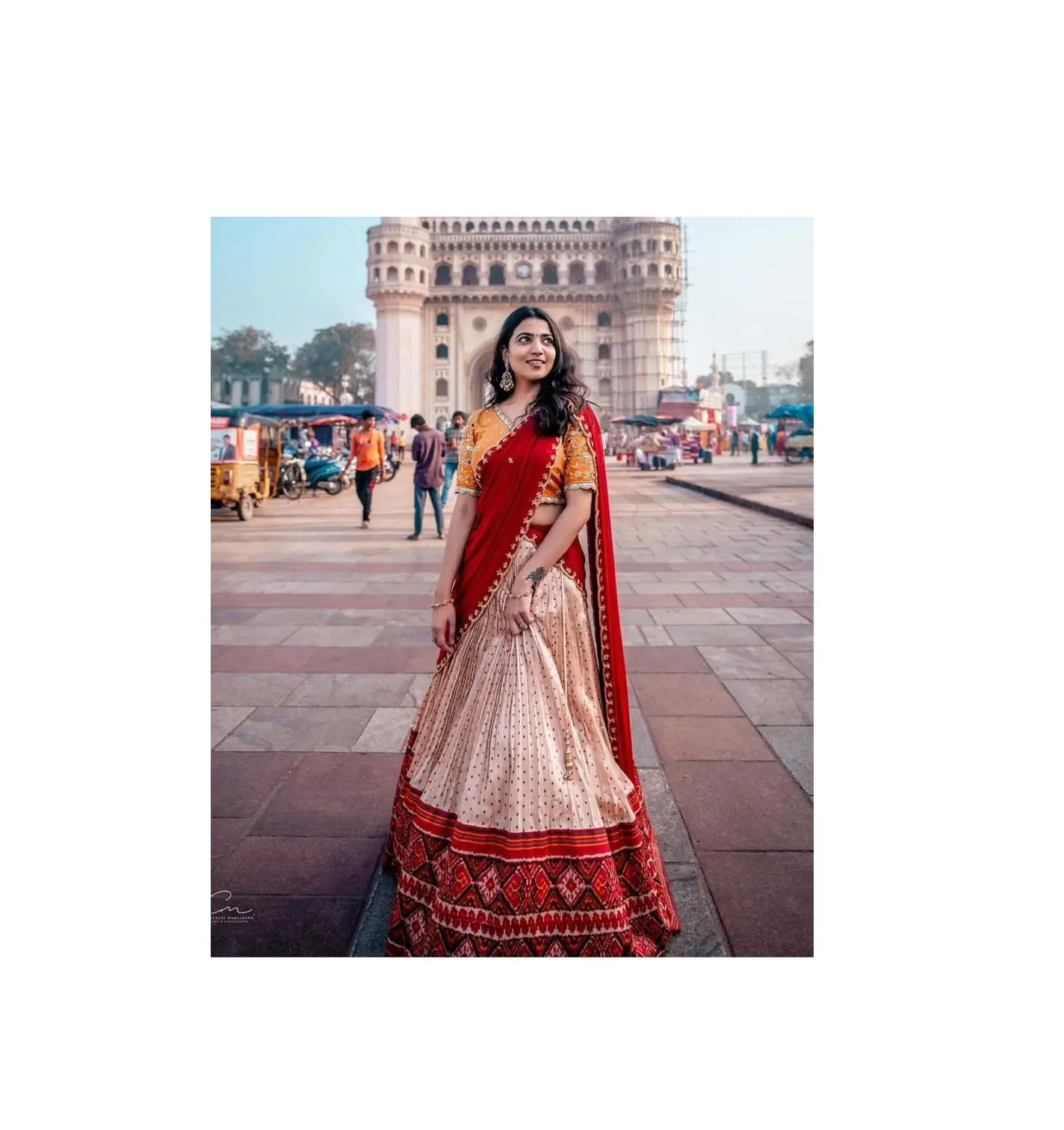 Desenho moderno mais vendido para mulheres, roupa de casamento Lehenga Choli com desenho de trabalho pesado do exportador indiano