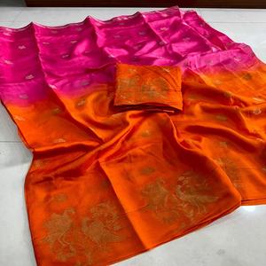 Sari de Viscosa Georgette Rusa Pura para Mujer con Tejido Jacquard, Bordado Meenakari Zari y Borde Antiguo Butti - Product Image 1